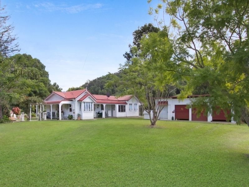 964 Numinbah Road, Crystal Creek NSW 2484