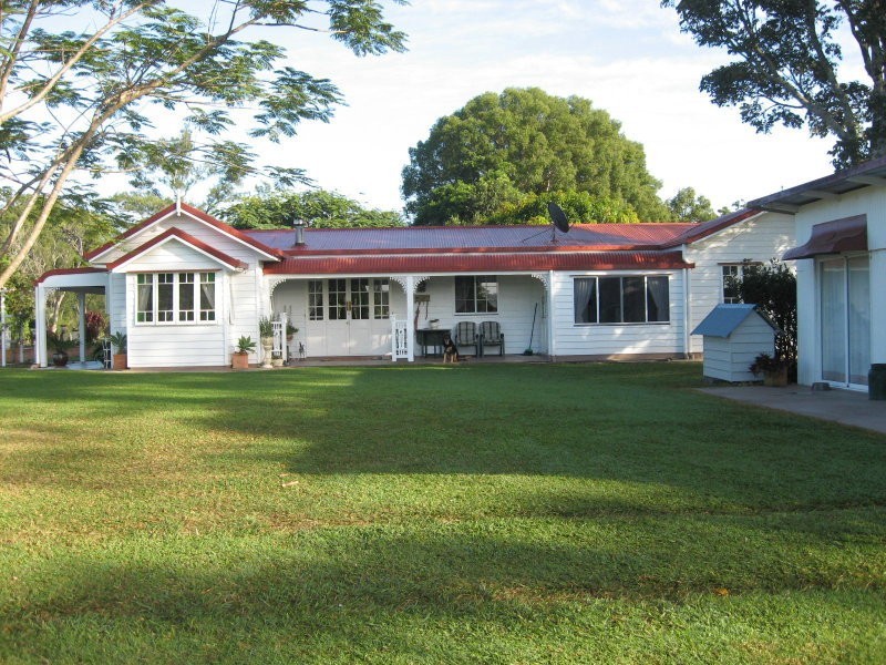 964 Numinbah Road, Crystal Creek NSW 2484