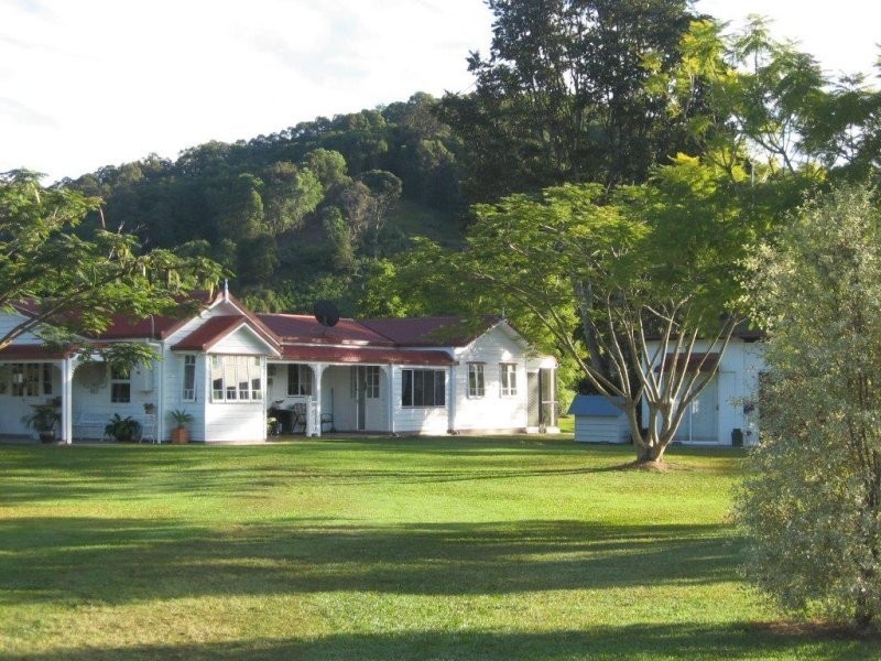 964 Numinbah Road, Crystal Creek NSW 2484