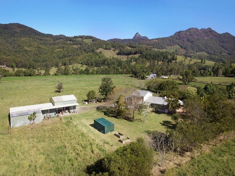 18 Everests Road, Eungella NSW 2484