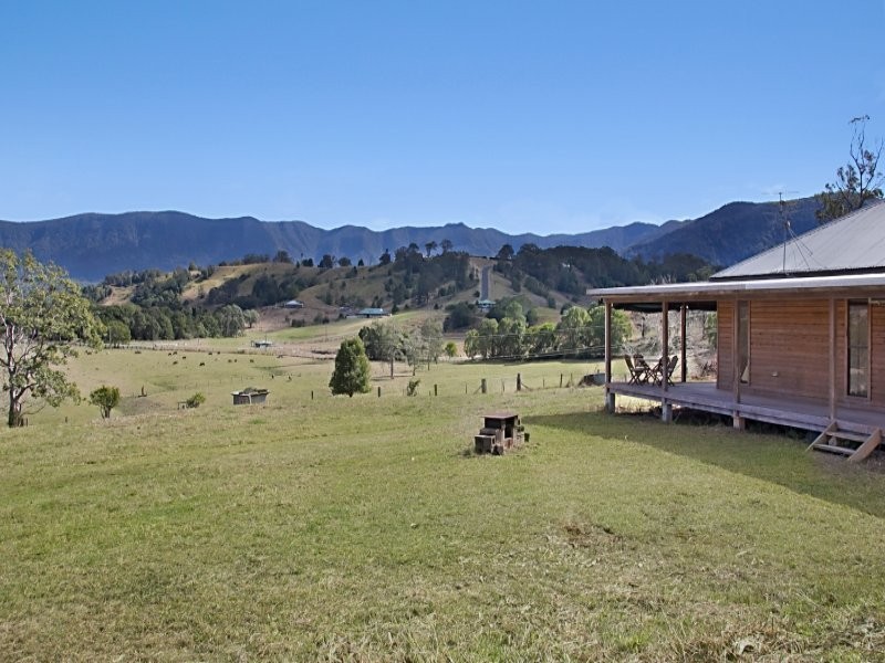 10 Larkins Road, Tyalgum NSW 2484