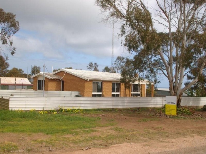 20 High Street, Tickera SA 5555