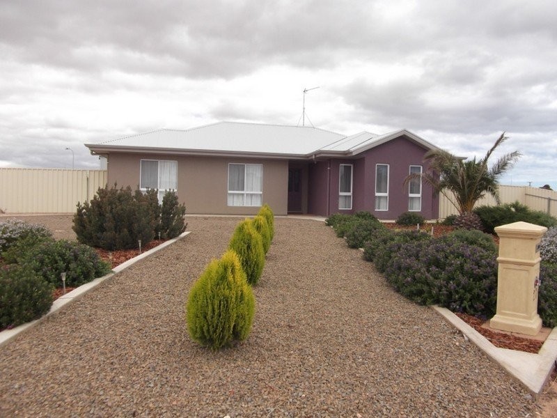 27 Diagonal Road, Wallaroo SA 5556