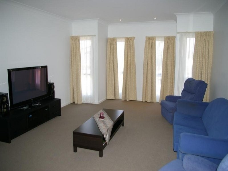 27 Diagonal Road, Wallaroo SA 5556