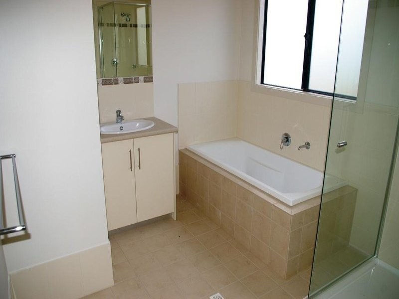 11 Cameron Court, Wallaroo SA 5556