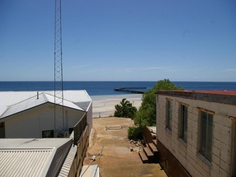 4 Hughes Avenue, Moonta Bay SA 5558