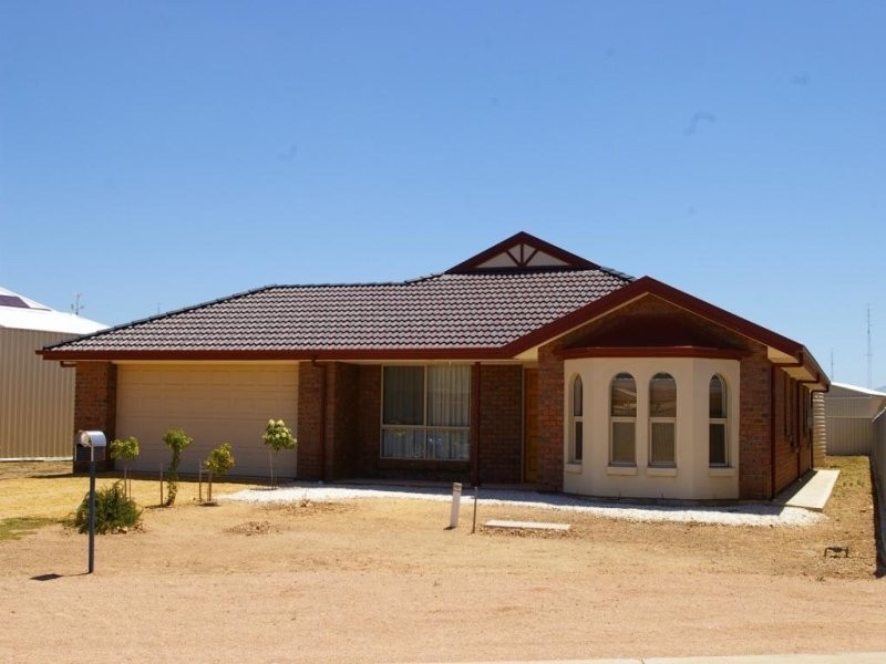 11 Clarke Street, Wallaroo SA 5556