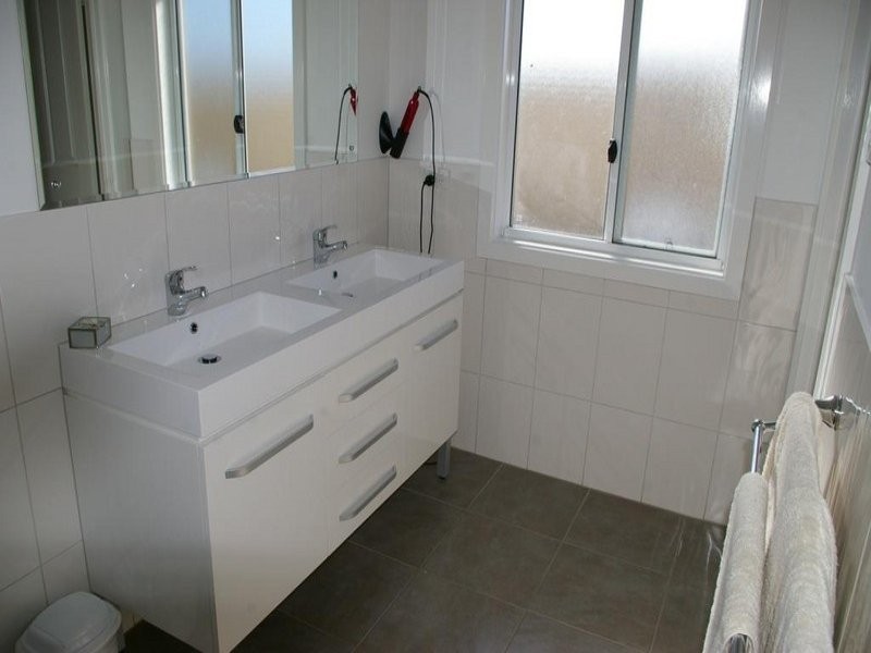 27 Diagonal Road, Wallaroo SA 5556