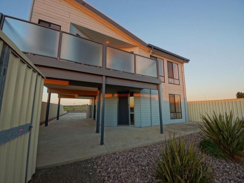 19 Rose Avenue, North Beach SA 5556
