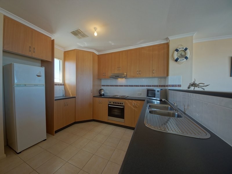 19 Rose Avenue, North Beach SA 5556