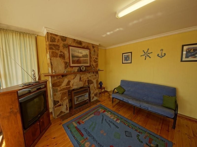 26 Ernest Terrace, Wallaroo SA 5556