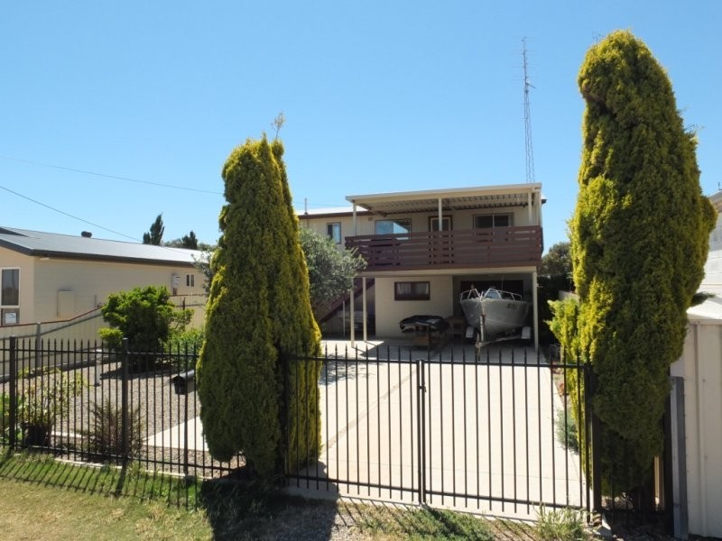 1 Bayview Parade, North Beach SA 5556