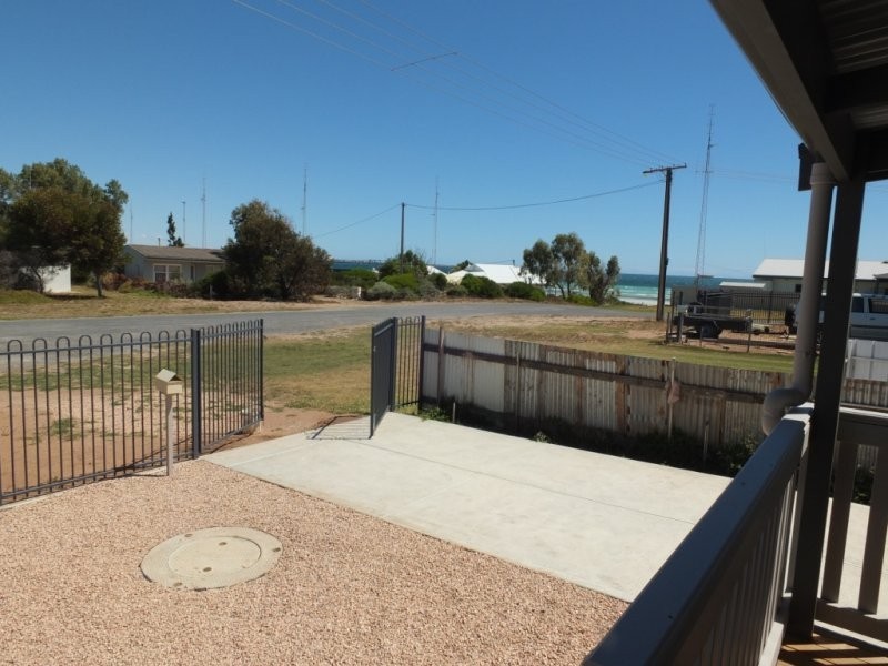 3 Bayview Parade, North Beach SA 5556