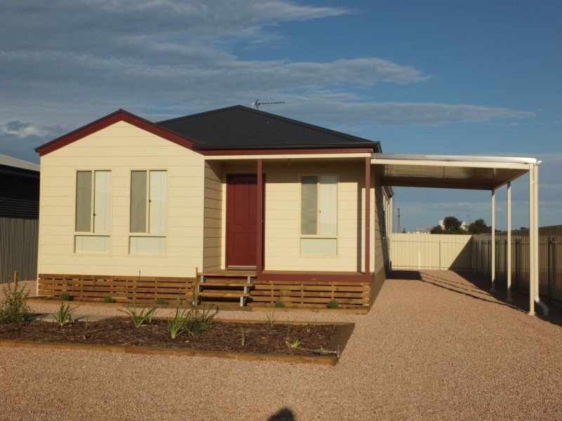 9 Cameron Court, Wallaroo SA 5556