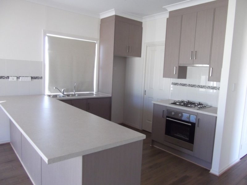 27 Chapple Street, Moonta Bay SA 5558