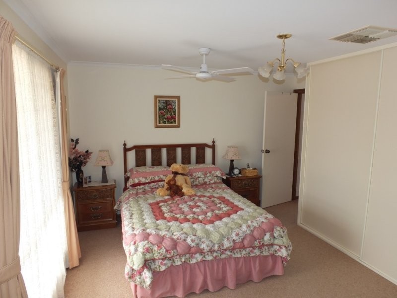 49 Narangga Tce, Moonta Bay SA 5558