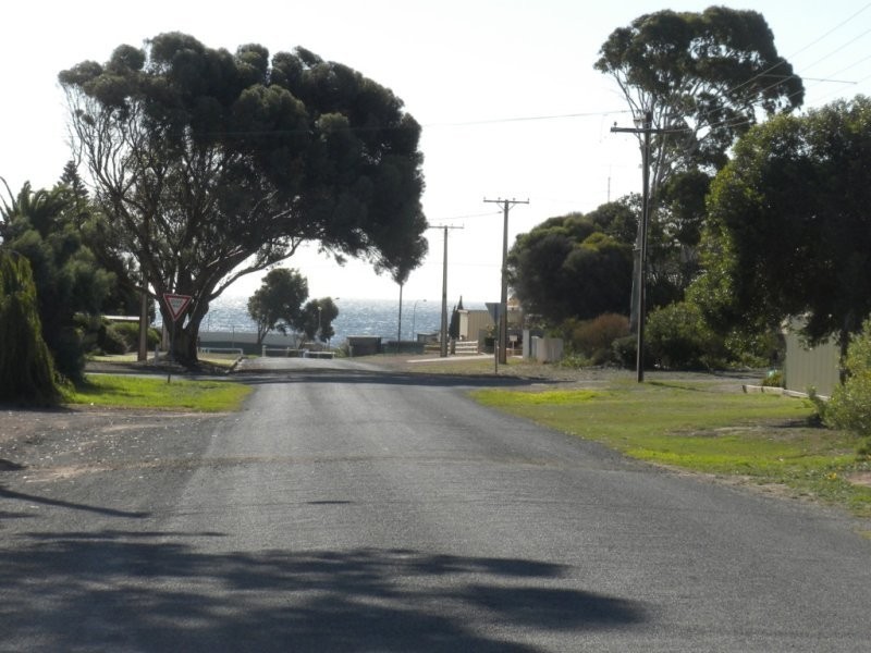 17 Randolph Street, Port Hughes SA 5558