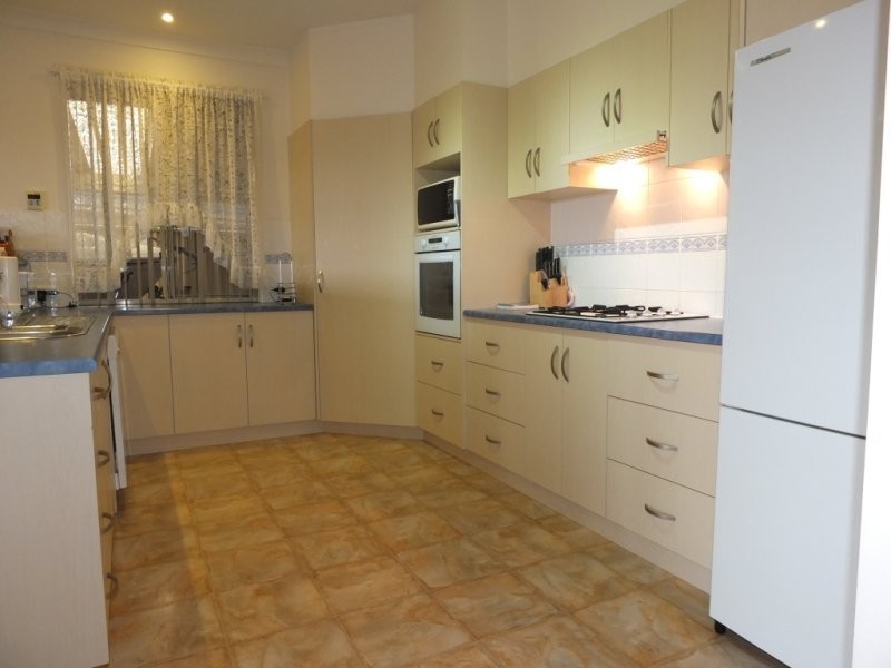 68 Gilmore Crescent, Wallaroo SA 5556