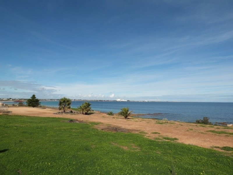 2 Kay Drive, North Beach SA 5556