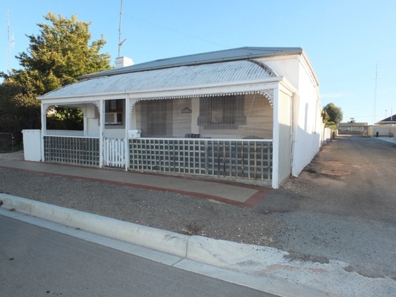 21 – 23 Goyder Street, Kadina SA 5554