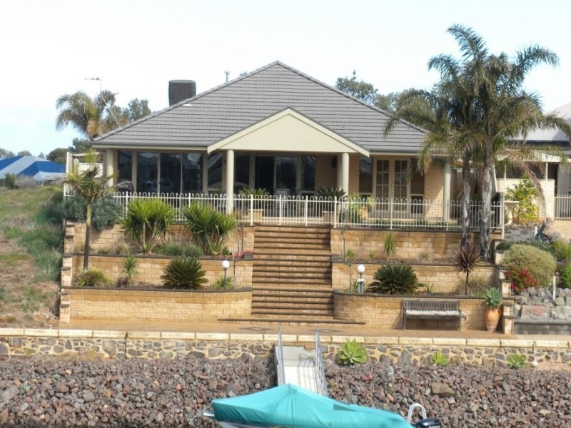 16 Genoa Place, Wallaroo SA 5556