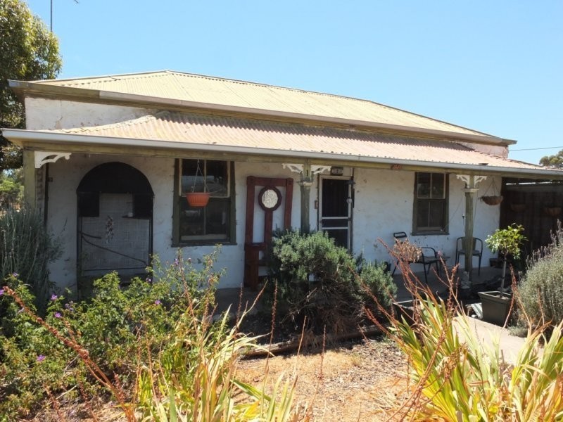 1 Kadina Road, Moonta SA 5558