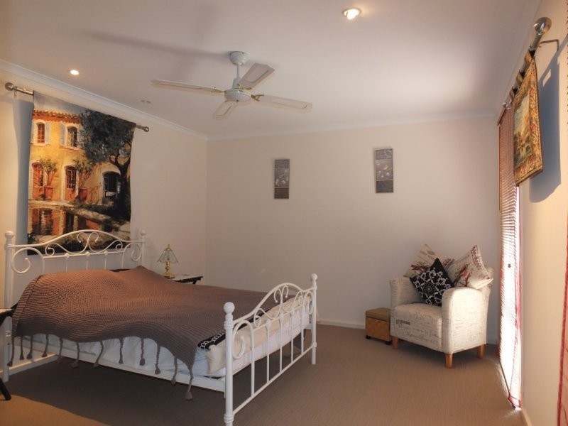 25 Kassa Road, North Beach SA 5556