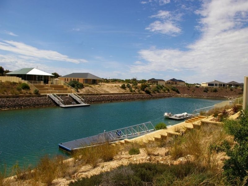 23 Stately Way, Wallaroo SA 5556