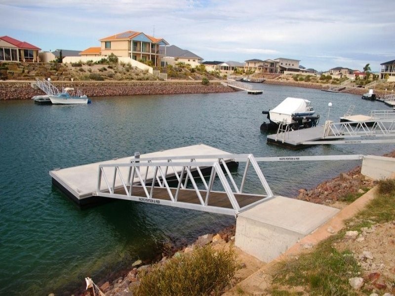 57 (lot 317) Stately Way, Wallaroo SA 5556