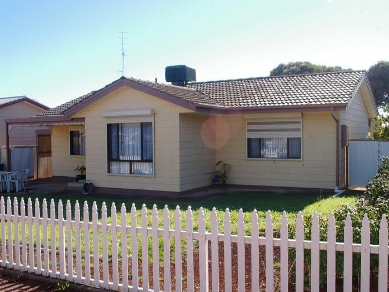 27 Smith Street, Wallaroo SA 5556