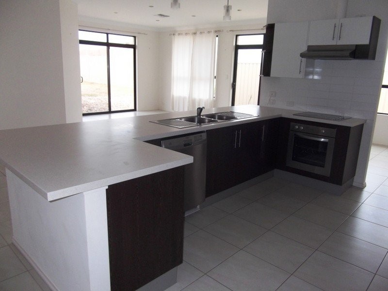 4 Pommern Way, Wallaroo SA 5556