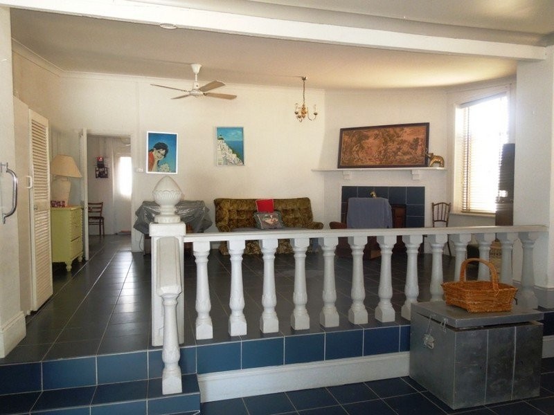 4 Hughes Avenue, Moonta Bay SA 5558