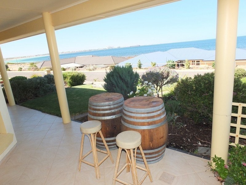 6 Kay Drive, North Beach SA 5556