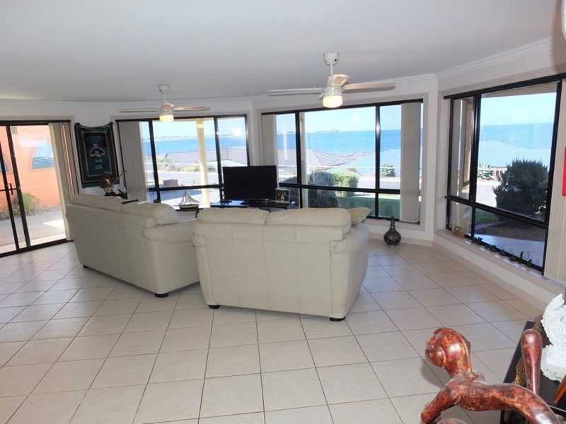 6 Kay Drive, North Beach SA 5556