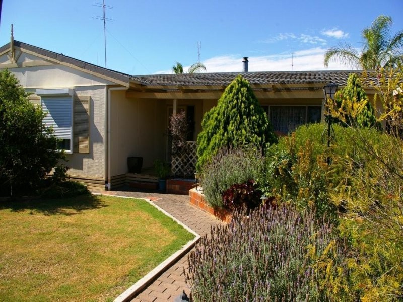 87 Cornish Terrace, Wallaroo SA 5556