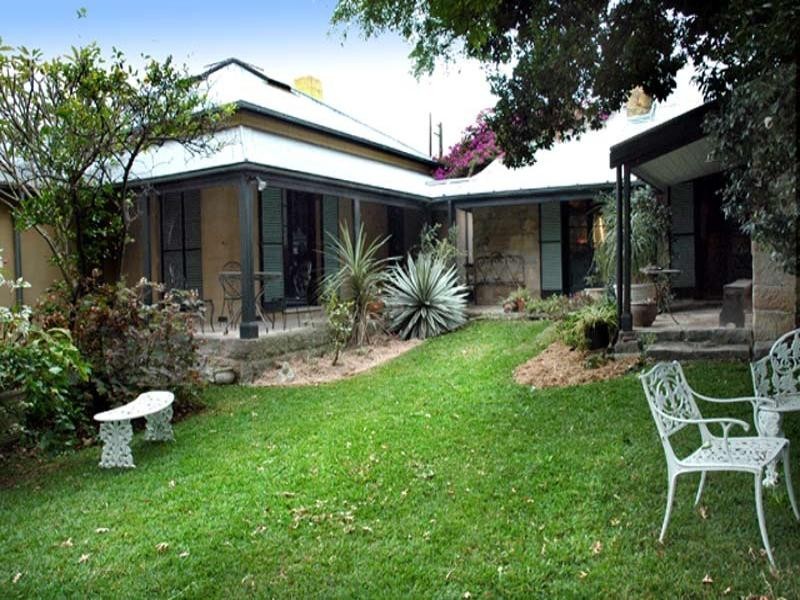 24 Batemans Road, Gladesville NSW 2111