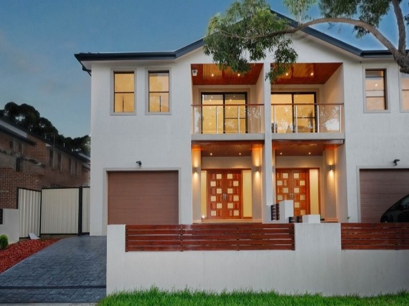 1a Lawrence Street, Peakhurst NSW 2210