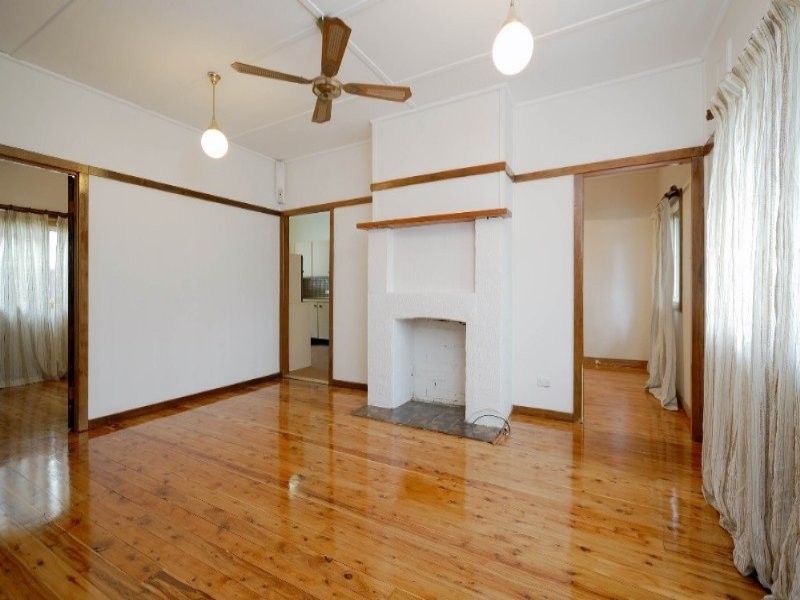 9 Barwon Road, Mortdale NSW 2223