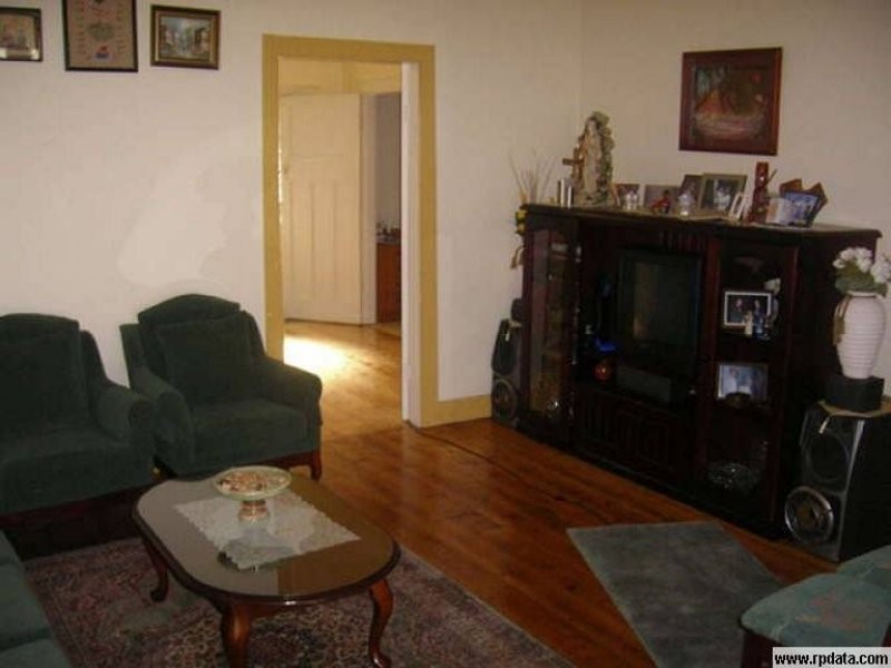 8 Dalcassia Street, Hurstville NSW 2220