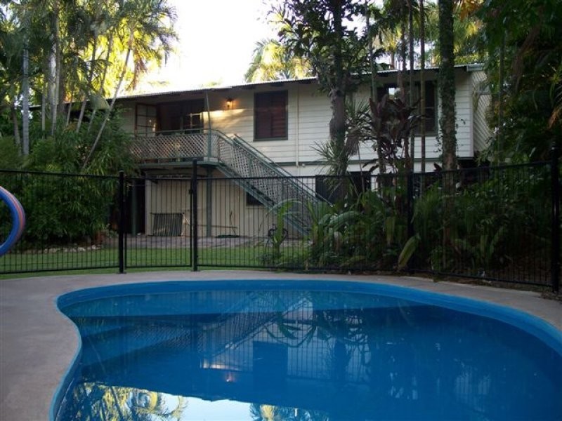 8 Earl Place, Millner NT 0810
