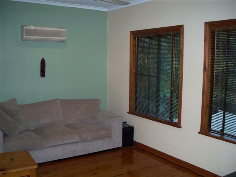 8 Earl Place, Millner NT 0810