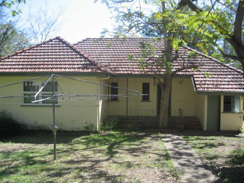 34 Twigg Street, Indooroopilly QLD 4068