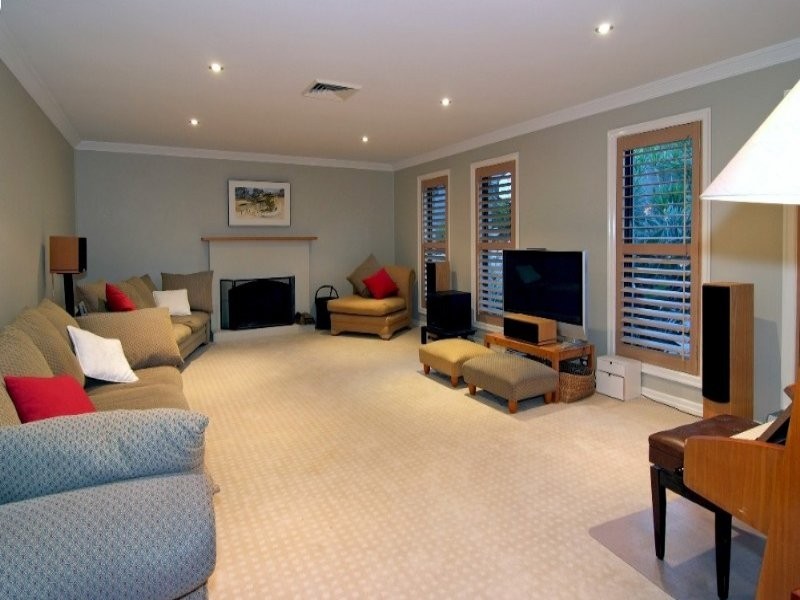 33 Meiers Road, Indooroopilly QLD 4068