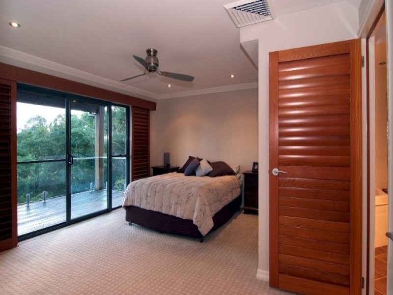 33 Meiers Road, Indooroopilly QLD 4068