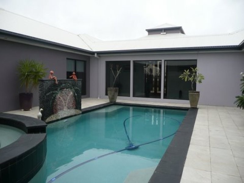 134 Gibson Crs, Bellbowrie QLD 4070