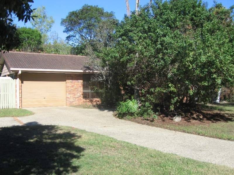 68 Marmindie Street, Chapel Hill QLD 4069