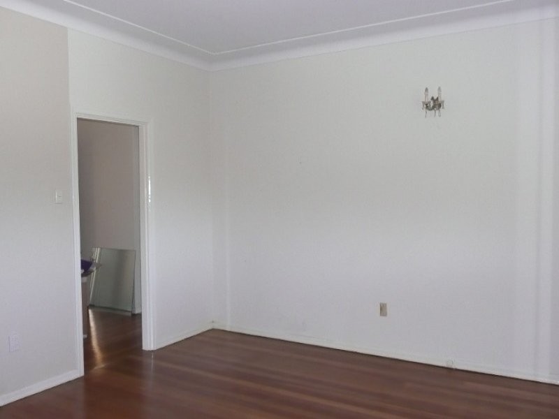 11 Usher Street, Indooroopilly QLD 4068