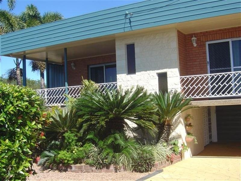 56 Esplanade, Innisfail QLD 4860