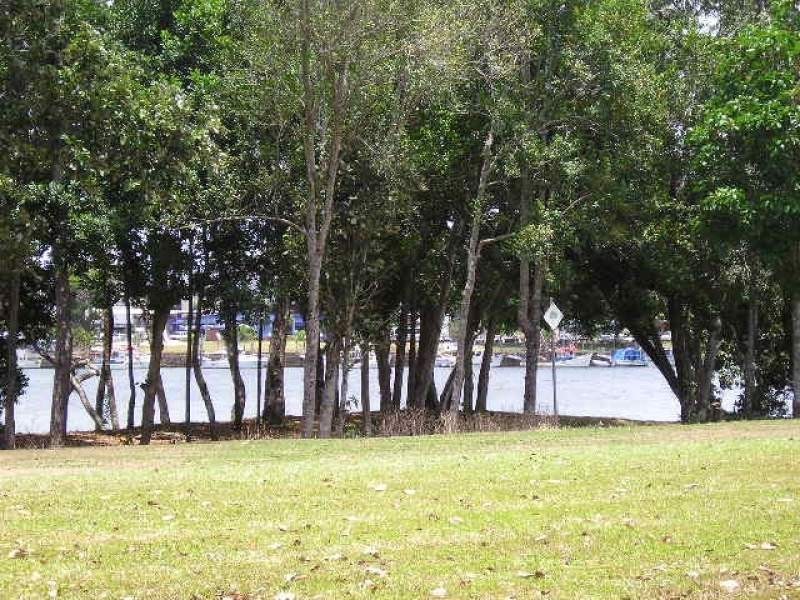 40 Riverside Crescent, Innisfail QLD 4860