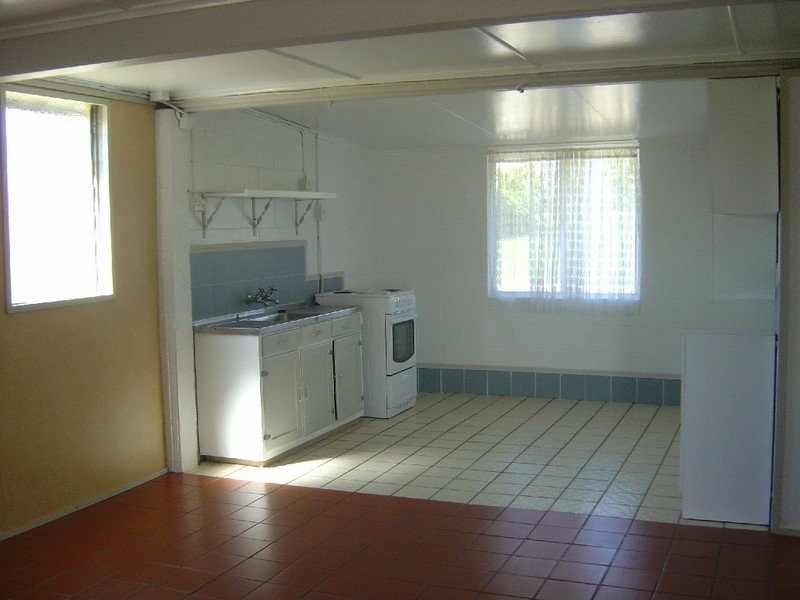 13 velution, Innisfail QLD 4860